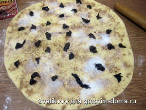 Вкус и польза черной ржаной булочки с черносливом 05 Вкус и польза черной ржаной булочки с черносливом 05