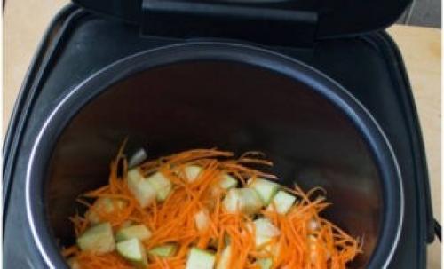 Какие ингредиенты нужны для приготовления мини пицц из кабачков в мультиварке. Кабачки в мультиварке