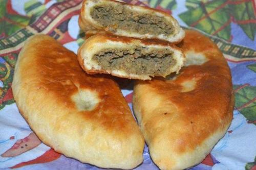 Какие ингредиенты можно добавить в рядочки с картошкой. 25 быстрых картофельных начинок для пирожков