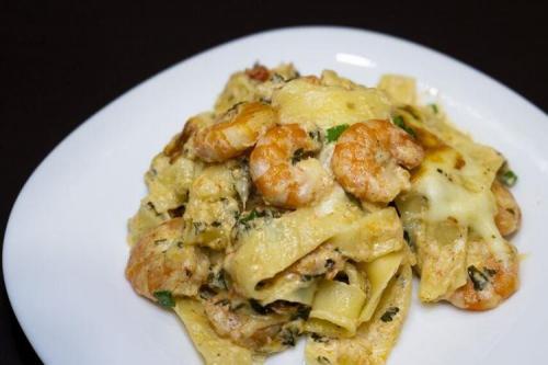 Как правильно приготовить креветок для этого блюда. Блюда с креветками: 20 простых и вкусных рецептов