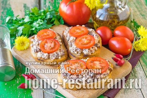 Как приготовить бутерброды с сардинами в томатном соусе на скорую руку.