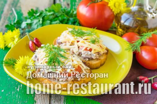 Как приготовить бутерброды с сардинами в томатном соусе на скорую руку.