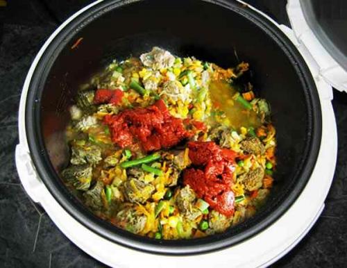 Говядина с замороженными овощами в мультиварке. Говядина, тушеная с овощами