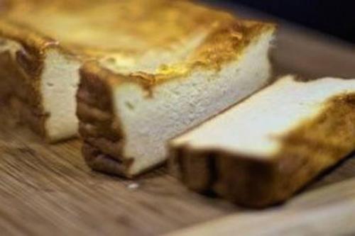 Как подавать запеканку творожную На кефире без манки. Классическая творожная запеканка