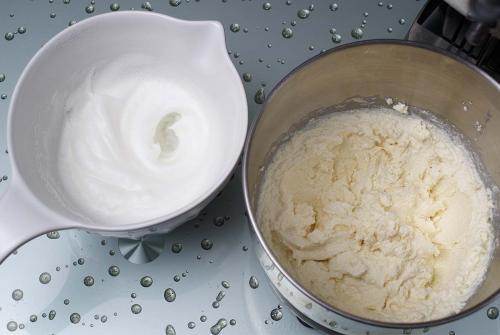 Как долго готовить творожную запеканку с яблоками. Как приготовить творожную запеканку с яблоками — рецепт запеканки с творогом и яблоками с пошаговыми фото