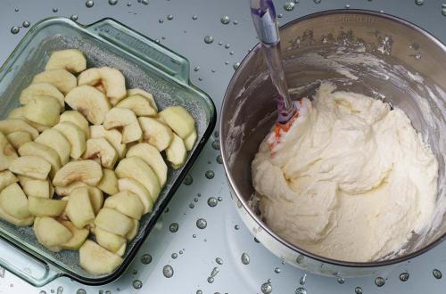 Как долго готовить творожную запеканку с яблоками. Как приготовить творожную запеканку с яблоками — рецепт запеканки с творогом и яблоками с пошаговыми фото