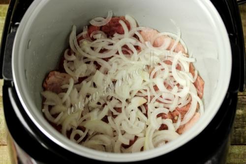 Французский рецепт мяса в мультиварке с картошкой: простой и вкусный 01 Французский рецепт мяса в мультиварке с картошкой: простой и вкусный 01