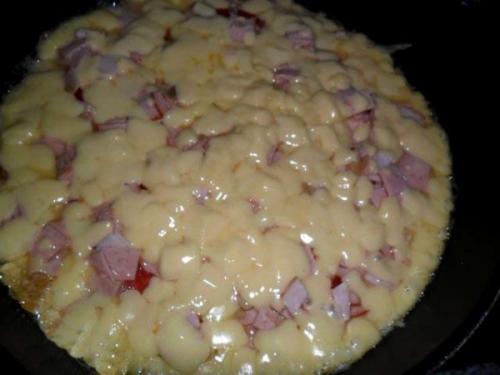 Рецепт пиццы на сковороде без сметаны и майонеза. Как приготовить пиццу без сметаны на сковороде