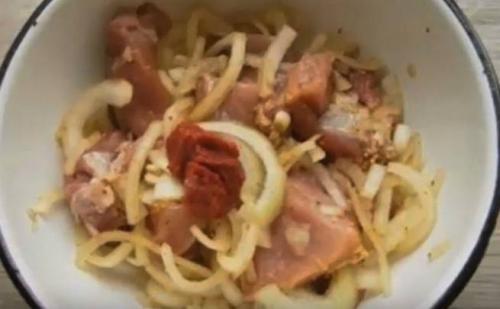 Шашлык из свинины в фольге в духовке 09