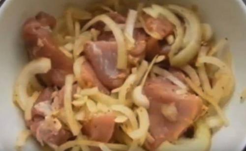 Шашлык из свинины в фольге в духовке 08