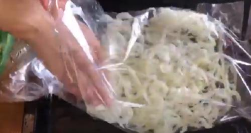 Шашлык в духовке с картошкой в фольге. Мясо, как шашлык в духовке в рукаве на луковой подушке