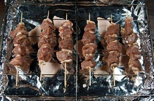 Шашлык из говядины в духовке в фольге. Шашлык из телятины в духовке «квартирный» – рецепт с фото