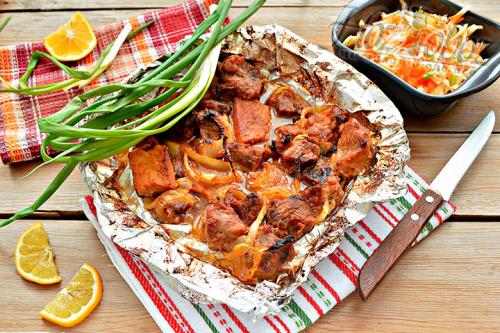 Шашлык в фольге в духовке. Приготовление