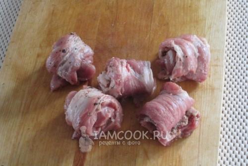 Шашлык из свиных рулетиков фаршированных беконом. Шашлык «рулетиками» без маринования мяса — очень сочно и вкусно 15 Шашлык из свиных рулетиков фаршированных беконом. Шашлык «рулетиками» без маринования мяса — очень сочно и вкусно 15