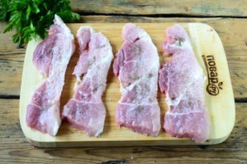 Шашлык рулет из свинины. Шашлык из свинины рулетиками