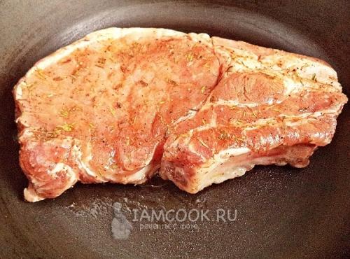 СВИНАЯ КОРЕЙКА с беконом на УГЛЯХ. Свиная корейка в горчичном маринаде на углях 27 СВИНАЯ КОРЕЙКА с беконом на УГЛЯХ. Свиная корейка в горчичном маринаде на углях 27