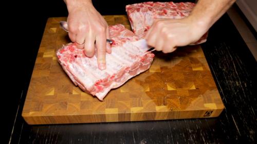 Как замариновать корейку для мангала. Шашлык из свиной корейки на кости по-армянски!