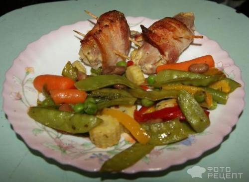 Рулетики из свинины с беконом и сыром. Рецепт: Свиные рулетики - с сыром в беконе