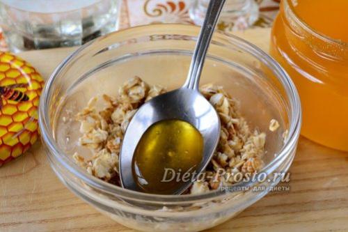 Рецепт овсянка с медом и орехами. Скраб для кишечника из овсянки для похудения «Минус 11 кг»
