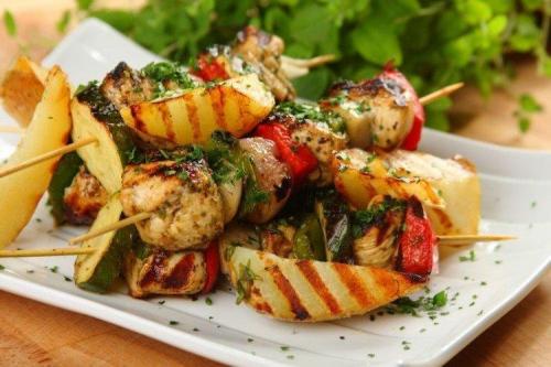 Шашлык из картошки. 10 рецептов самой вкусной картошки на мангале