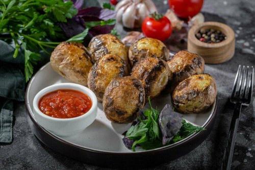 Шашлык из картошки. 10 рецептов самой вкусной картошки на мангале
