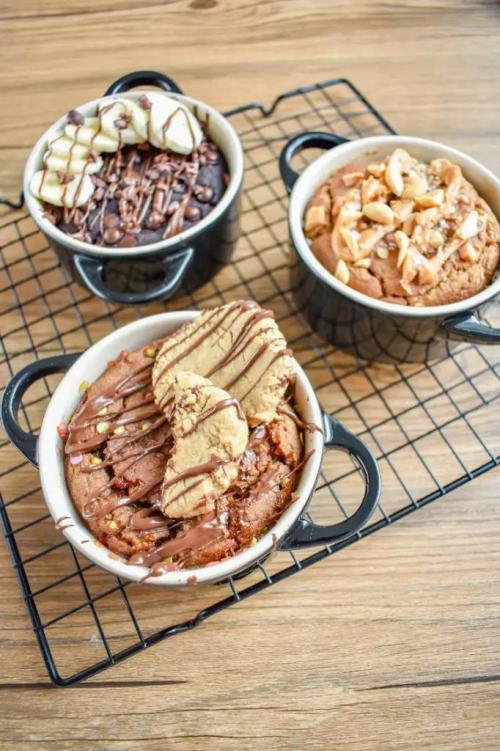 Овсяные хлопья с медом. Питательная овсяная каша с медом на молоке 01