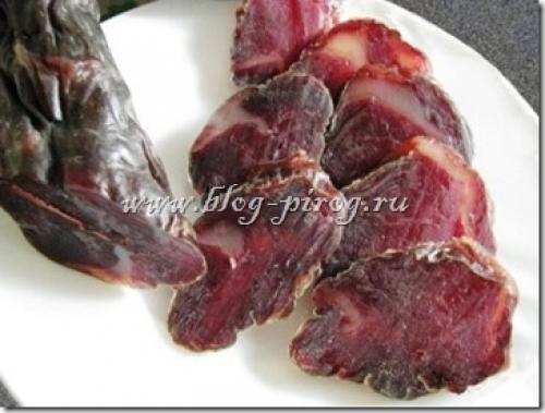 Сколько варится конина и казы. Как приготовить домашнюю колбасу казылык / 2 рецепта / Казылык из конины варёный и вяленый