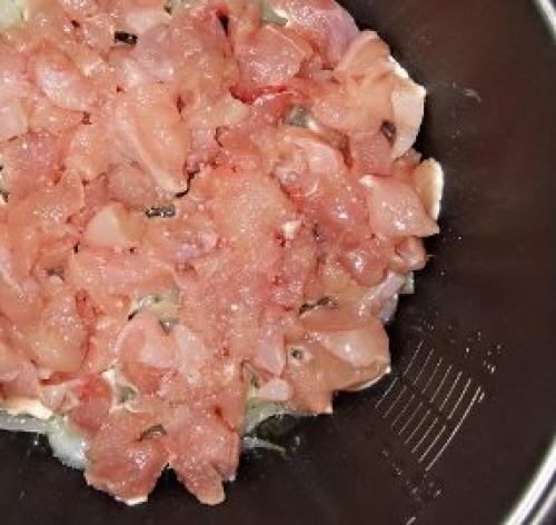 Пицца в мультиварке Поларис. Приступаем, готовим пиццу в мультиварках Поларис и Редмонд: