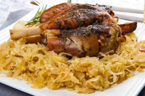 Какие ингредиенты необходимы для приготовления рульки вареной в пиве. 8 рецептов свиной рульки в пиве, которые под силу каждой