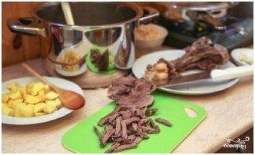 Что делать с бульоном после варки казы. Как сварить казы из конины в кастрюле 11