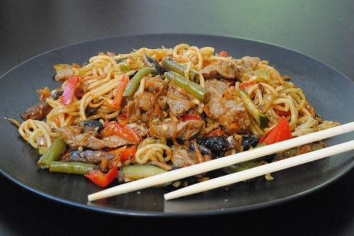 Что приготовить мужу на работу быстро и недорого. Что приготовить на ужин быстро и вкусно: 20 рецептов