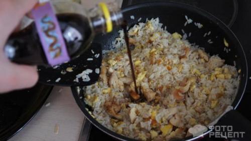 Китайский жареный Рис с яйцом и курицей. Рецепт: Рис по-китайски - С яйцом и курицей