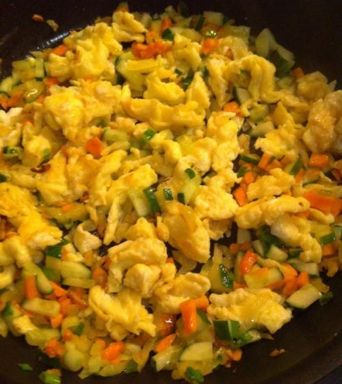 Рис по-китайски с соевым соусом. Жаренный рис с яйцом по-китайски