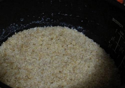 Как варить пшеничную кашу на воде пропорции. Как сварить рассыпчатую пшеничную кашу на воде – 8 пошаговых рецептов