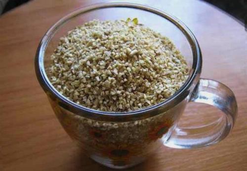 Как варить пшеничную кашу на воде пропорции. Как сварить рассыпчатую пшеничную кашу на воде – 8 пошаговых рецептов