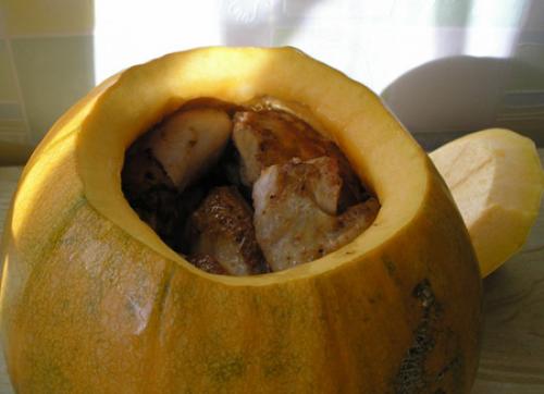 Курица с рисом и тыквой в духовке. Курица в ... тыкве! Или Тыква, фаршированная курицей и рисом