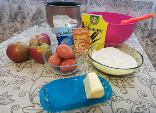 Пышная творожная шарлотка в мультиварке. Пышная шарлотка в мультиварке с яблоками — классический рецепт