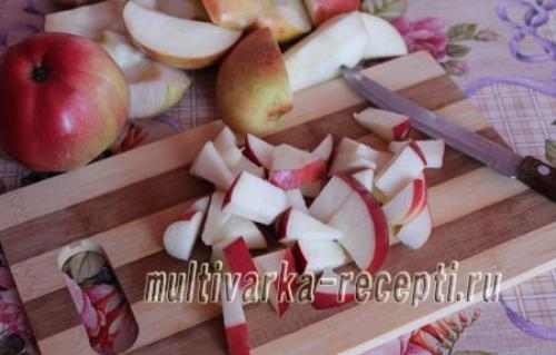 Королевский пирог с яблоками и творогом в мультиварке. Творожная шарлотка с яблоками в мультиварке