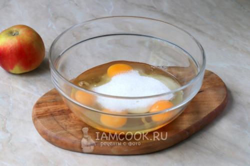 Творожно-яблочный пирог в мультиварке. Шарлотка с яблоками и творогом в мультиварке 21 Творожно-яблочный пирог в мультиварке. Шарлотка с яблоками и творогом в мультиварке 21