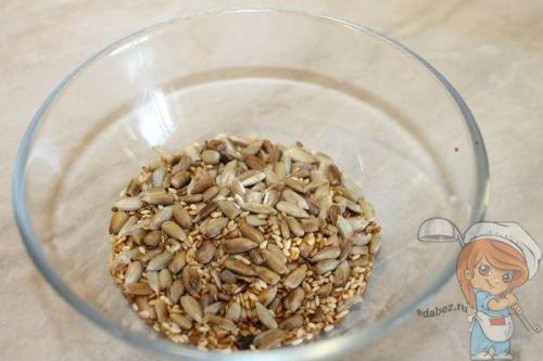 Бездрожжевой хлеб на закваске из цельнозерновой муки. Цельнозерновой бездрожжевой хлеб — так пекли наши далекие предки