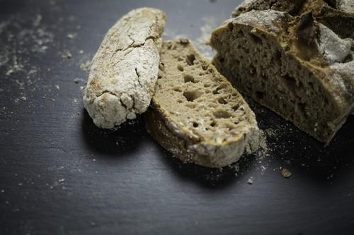 Что сделать из старого хлеба быстро и вкусно. 10 способов использовать старый хлеб в кулинарии