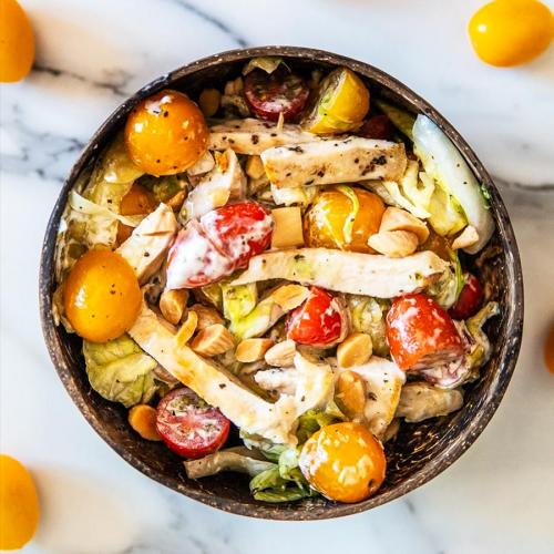 Какие блюда можно приготовить из диетических салатов с копченой курицей. ПП салаты с курицей