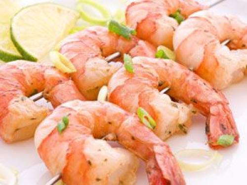 Шашлычки из креветок на гриле. Как приготовить креветок на мангале