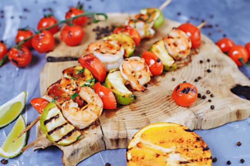 Шашлык с креветками и овощами. Лучшие маринады