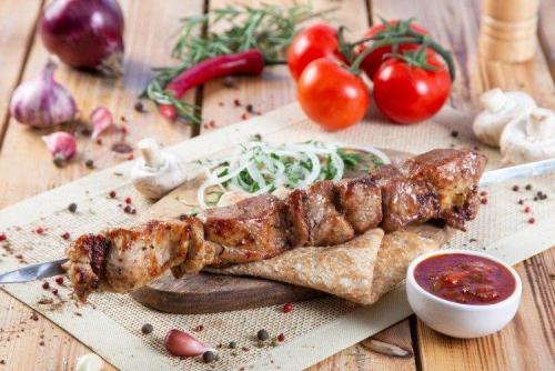 Что подарить необычного на мангале. 20 самых вкусных блюд на мангале