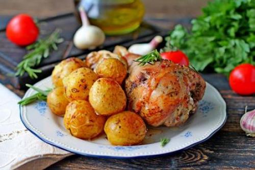 Как запекать свиную рульку, чтобы мясо было не слишком сухим. Как приготовить свиную рульку: 20 вкусных рецептов