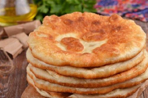 Пышки к завтраку на скорую руку. 20 рецептов простых и пышных лепешек на сковороде