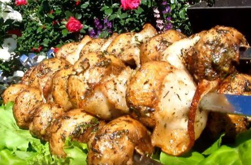 Шашлык из шампиньонов маринад. Шашлык из шампиньонов. Рецепты для мангала и духовки. Как вкусно замариновать и приготовить.