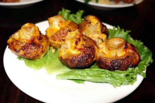 Шашлык из шампиньонов рецепт. Шампиньоны на мангале: 10 самых легких и вкусных рецептов