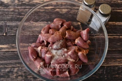 Шашлык из куриных сердечек на мангале. Куриные сердечки на мангале: рецепты маринада для шашлыка из сердечек 33